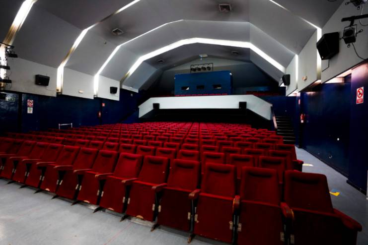 Teatro del Centro Sociocultural Joan Miró (1)