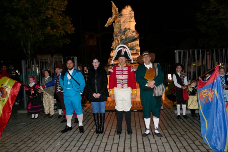 El Desfile de Farolillos ilumina la ciudad de Móstoles en conmemoración de los históricos Alcaldes (10)