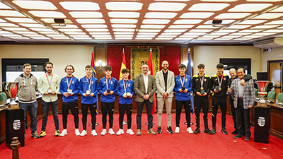 destacada Recepción jugadores ganadores del Campeonato de Selecciones Autonómicas Sub-16 y Sub-19 de Fútbol Sala