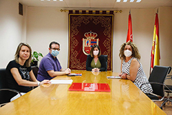 Reunión Alcaldesa y concejal de Deportes p