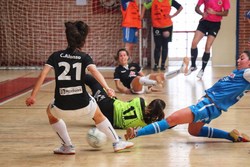 Móstoles fútbol sal vence al Poio 1