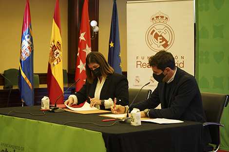 destacada firma convenio Iker Casillas