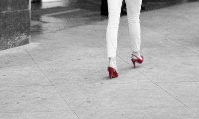 Pasosweb FOTO TARJETA EXPOSICIÓN DANIEL BRAVO