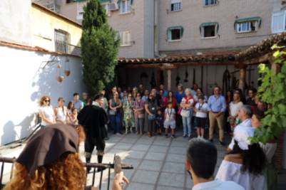 Éxito de participación en la visita teatralizada de Nuestra Señora de los Santos (3)