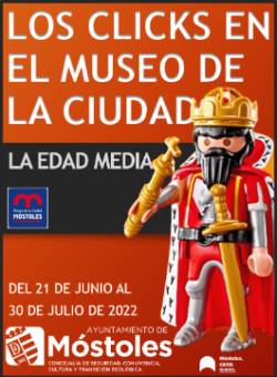 Cartel Clicks Museo junio julio2022