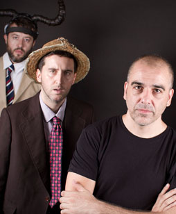 DESDE AQUÍ VEO SUCIA LA PLAZA