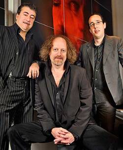 MINGO. COLOMA. SIMÓN BLUES