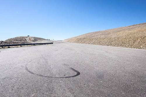 FOTO 2_EXPO SALA 1 VILLA_DONDE LA LÍNEA DEL HORIZONTE