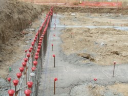 8 - ARRANQUE DEL MURO DE GARAGE