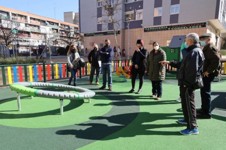 Inauguramos una nueva área infantil totalmente inclusiva en el Parque Cataluña (5)
