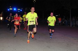 Carrera Ilumina la noche 30