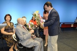 HOMENAJE MAYORES CENTENARIOS 9