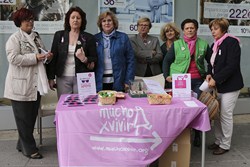 Mesa contra cancer de mama 1