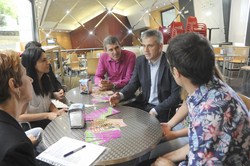 Presentación de A ESCENA 2