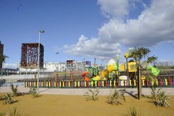 Plaza del Sol parques infantiles