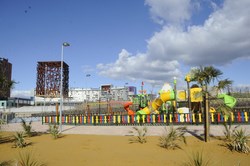 Plaza del Sol parques infantiles