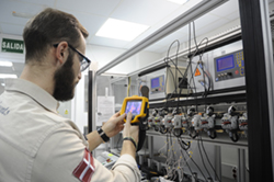 Reportaje GENERAL ELECTRIC 096p