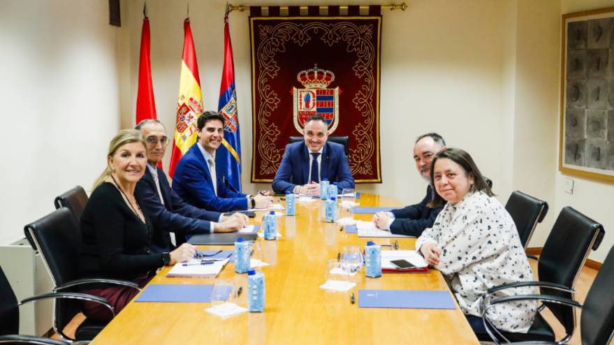 El Alcalde de Móstoles y el Consejero de Educación visitan el CEIP Andrés Torrejón (4)