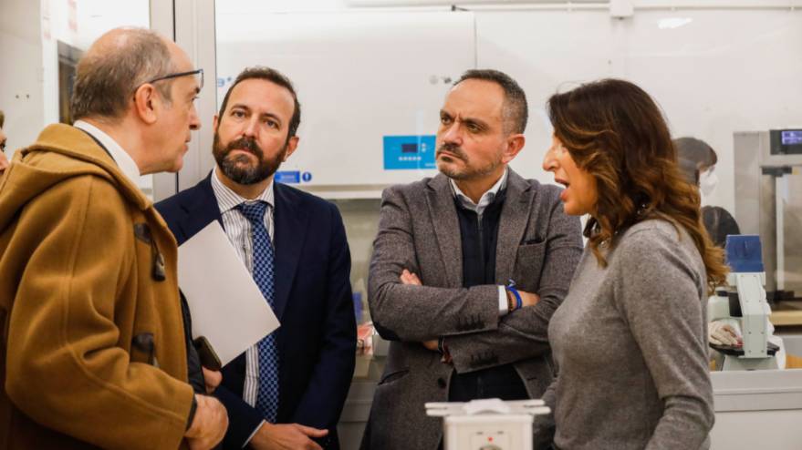 El alcalde de Móstoles y el viceconsejero de Política y Organización Educativa visitan el IES Benjamín Rúa (3)