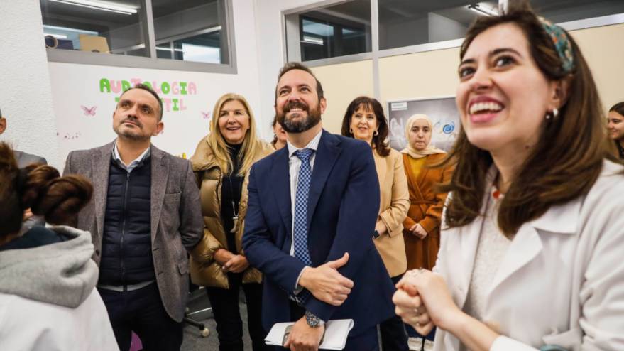 El alcalde de Móstoles y el viceconsejero de Política y Organización Educativa visitan el IES Benjamín Rúa (5)