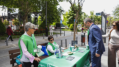destacada Visita mesas informativas de la AECC instaladas hoy en Móstoles