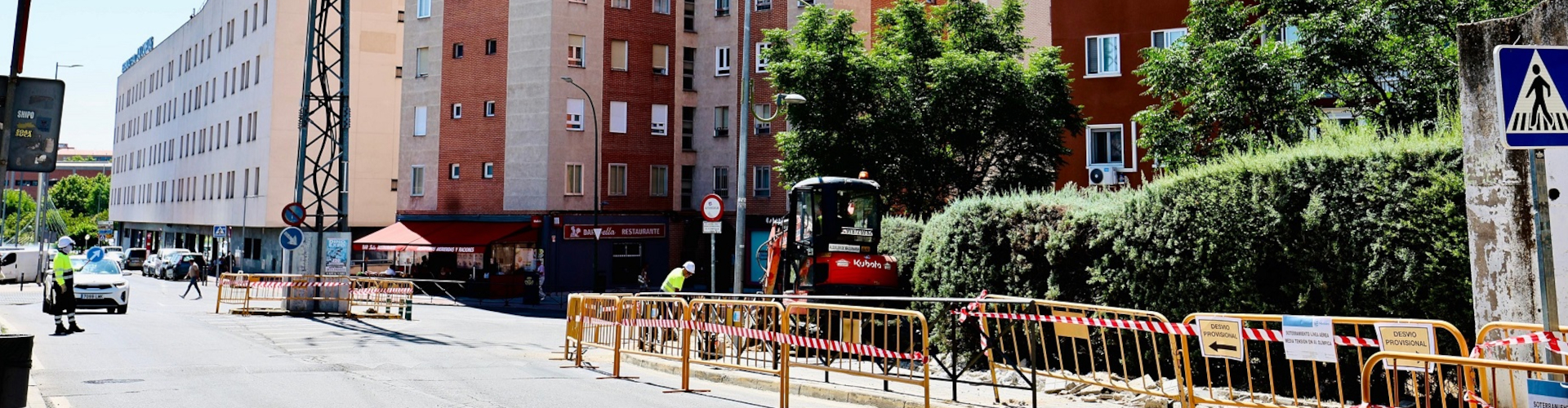 slider obras de soterramiento de la torre de media tensión de Avenida Olímpica (1)