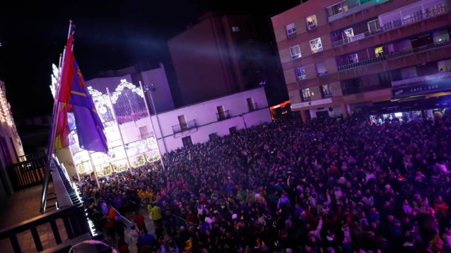 Miles de mostoleños despiden el año en las tradicionales preuvas (2)