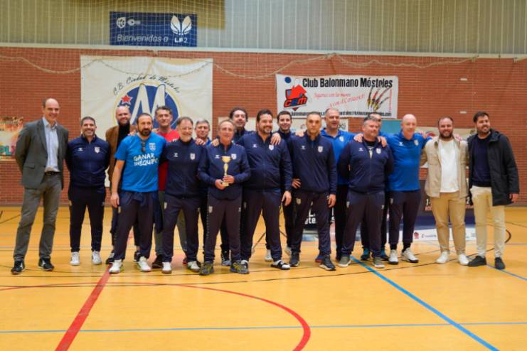 Móstoles celebró el XLVIII Campeonato Nacional de Balonmano Veteranos (7)