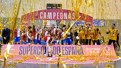 destacada Móstoles se vuelca con la Supercopa de España de fútbol sala femenino (6) copia