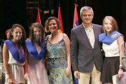 Reconocimiento alumnos excelentes 5