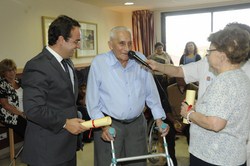 Alcalde visita SAR 8