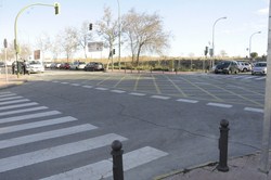 Cruce Semafórico calle Hermanos Grimm 1