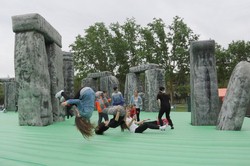 Mostoleños disfrutan con hinchable 5