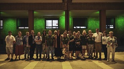 iluminación fachada verde dia esclerosis multiple 1