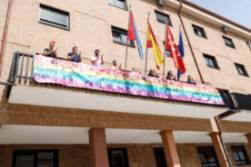 Despliegue Pancarta Orgullo 2022_8