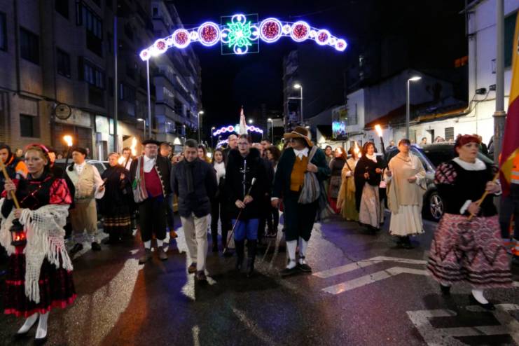 El Desfile de Farolillos ilumina la ciudad de Móstoles en conmemoración de los históricos Alcaldes (3)