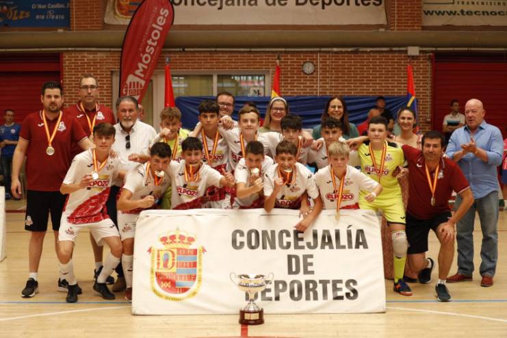 Los equipos infantil y cadete del Futbol Sala Móstoles se proclaman subcampeones de España (3)
