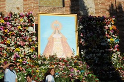 Ofrenda a la Virgen 11