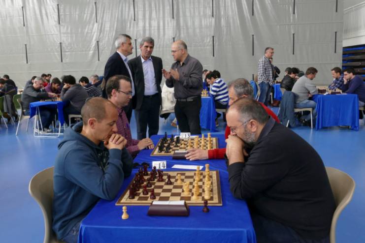 Torneo internacional de ajedrez (104)