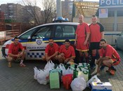 Policia participa en donación 200 kilos alimentos 2