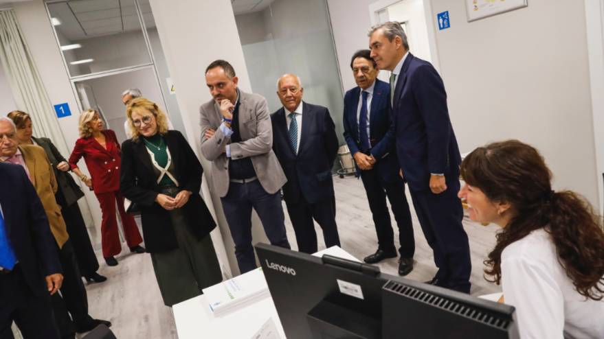 Visita Inauguración ASEPEYO_1