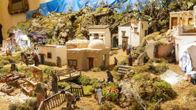 destacada El alcalde inauguró el Belén Municipal en la Plaza de la Cultura (7)