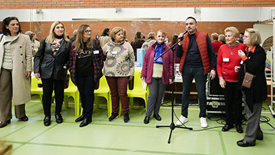 destacada El Alcalde de Móstoles asiste al XI Encuentro Nacional de Encaje de Bolillos