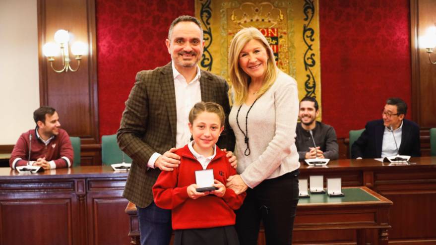 Recepción a los alumnos del colegio Villaeuropa que ganaron en la final nacional de la First Lego League (4)