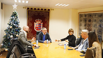 destacada Reunión con la Asociación contra el Cáncer Gástrico y Gastrectomizados copia