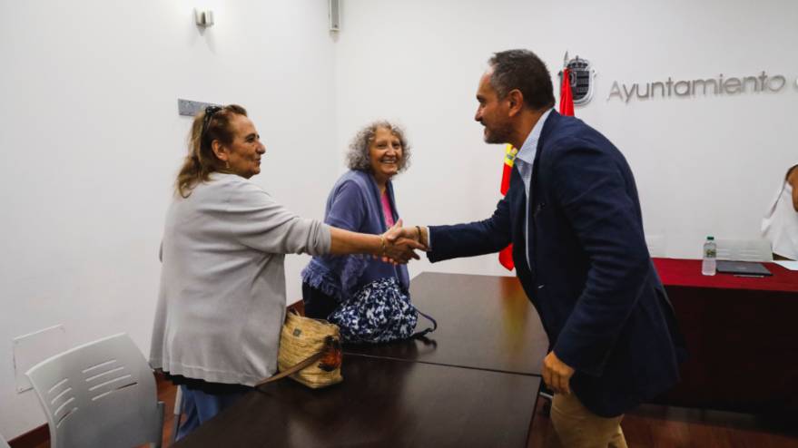 Firma de contrato para la gestión integral del complejo deportivo de Parque Coimbra (3)