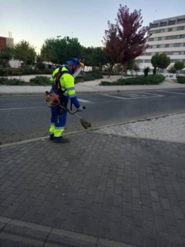 Refuerzo de la limpieza en el PAU-4 dentro del plan intensivo barrio a barrio (3)