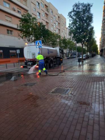 Refuerzo de la limpieza en el PAU-4 dentro del plan intensivo barrio a barrio (5)