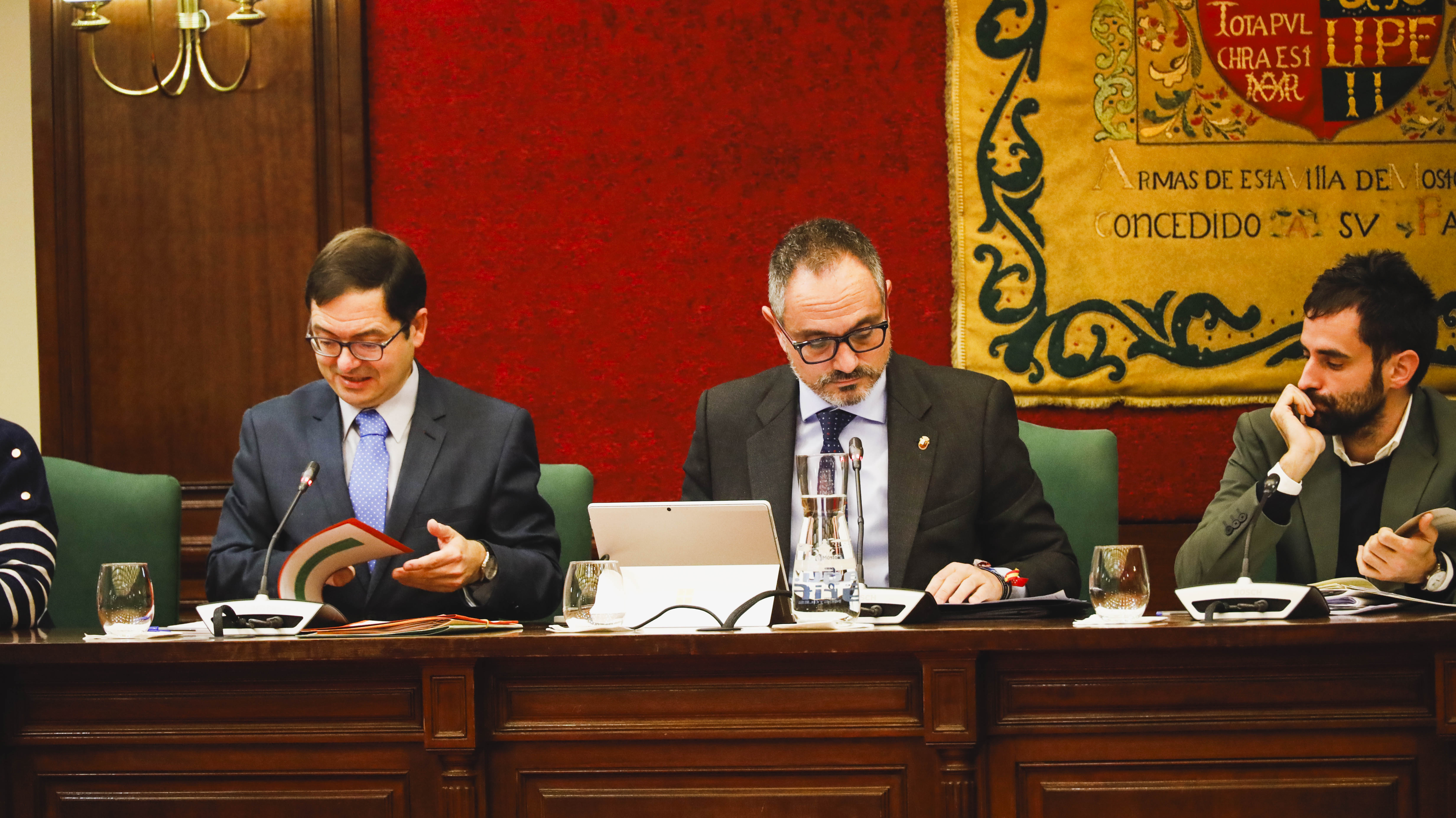 El Gobierno municipal aprueba en pleno los presupuestos municipales ...