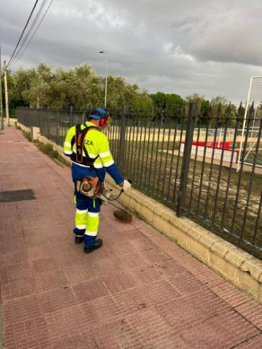 El plan intensivo de limpieza continúa con el barrio de El Soto (6)